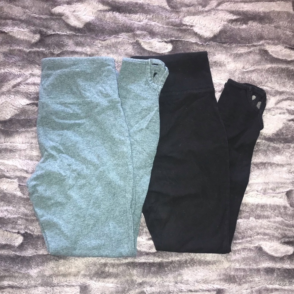 2 Mossimo size medium yoga pants with ankle cutout